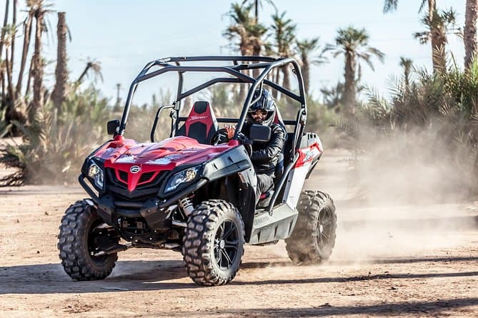 Buggy off-road sobre las pistas del desierto de Agafay